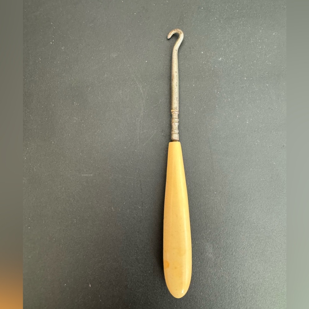 Boot shoe hook antique bone handle 5 1/2”